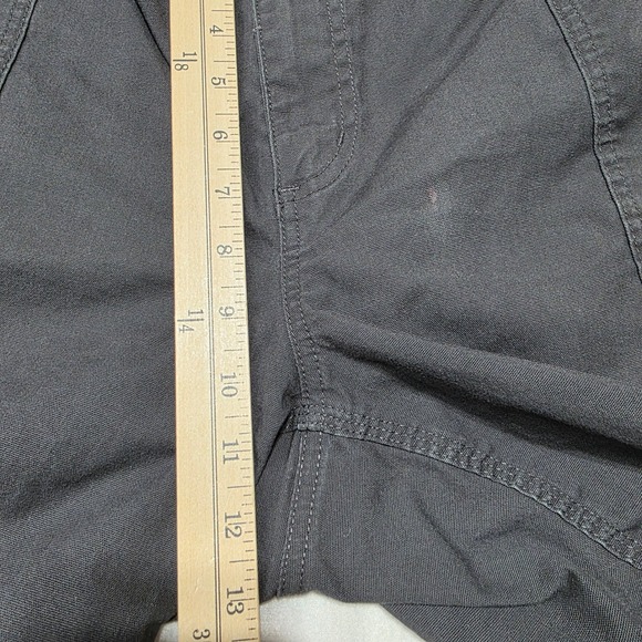 Duluth Trading Co Womens 18W Curvesetter Waistband Cargo Shorts Gray Cotton - Picture 7 of 9